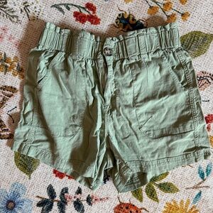 Democracy Short Size 4